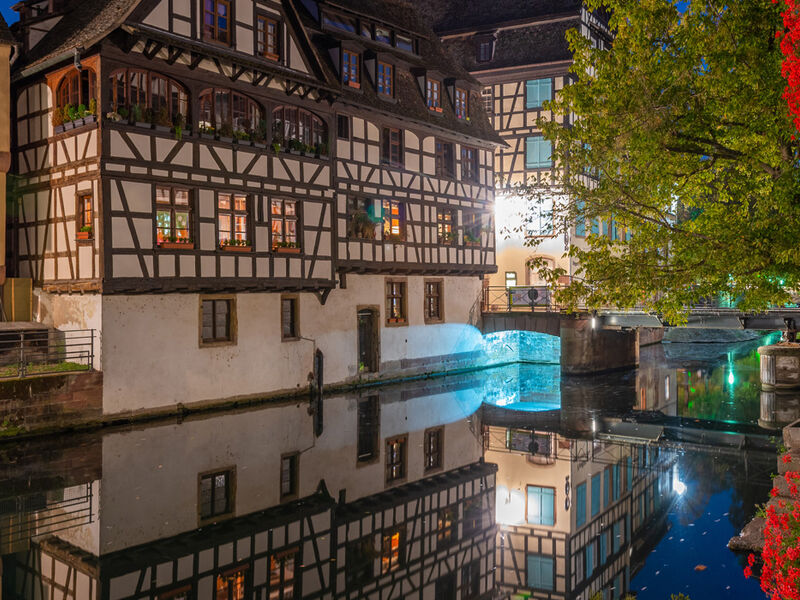 İzmir'den Direkt Hareket Görkemli Rüya Üçgeni Almanya - Fransa - İsviçre Turu - SunExpress Havayolları ile - 3 Gece 4 Gün